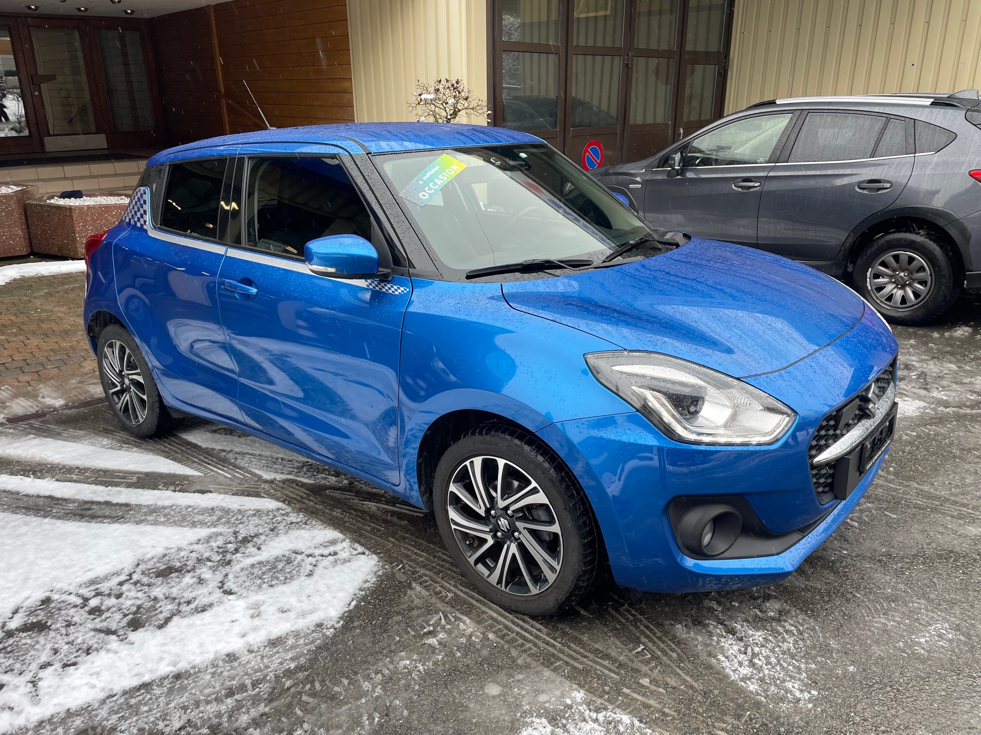 SUZUKI Swift 1.2 Compact Top Hybrid CVT-image-2