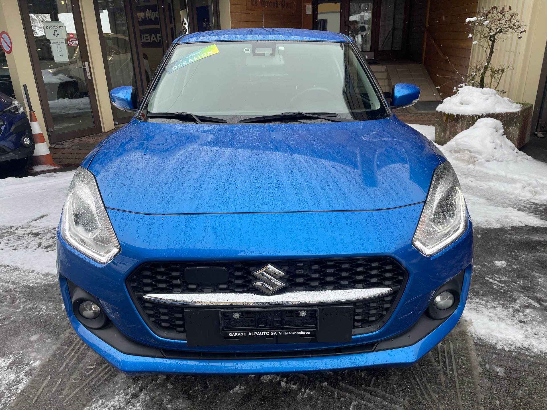 SUZUKI Swift 1.2 Compact Top Hybrid CVT-image-1