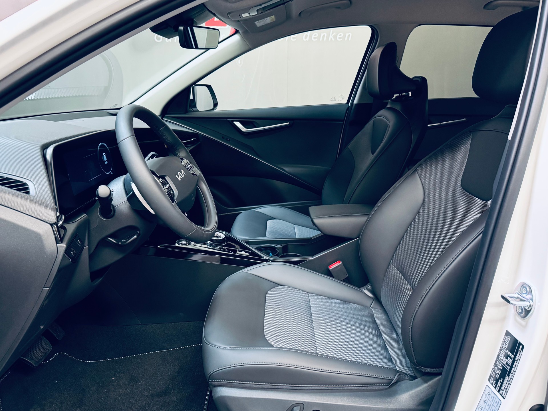 KIA Niro EV 64,8 kWh Business-image-10