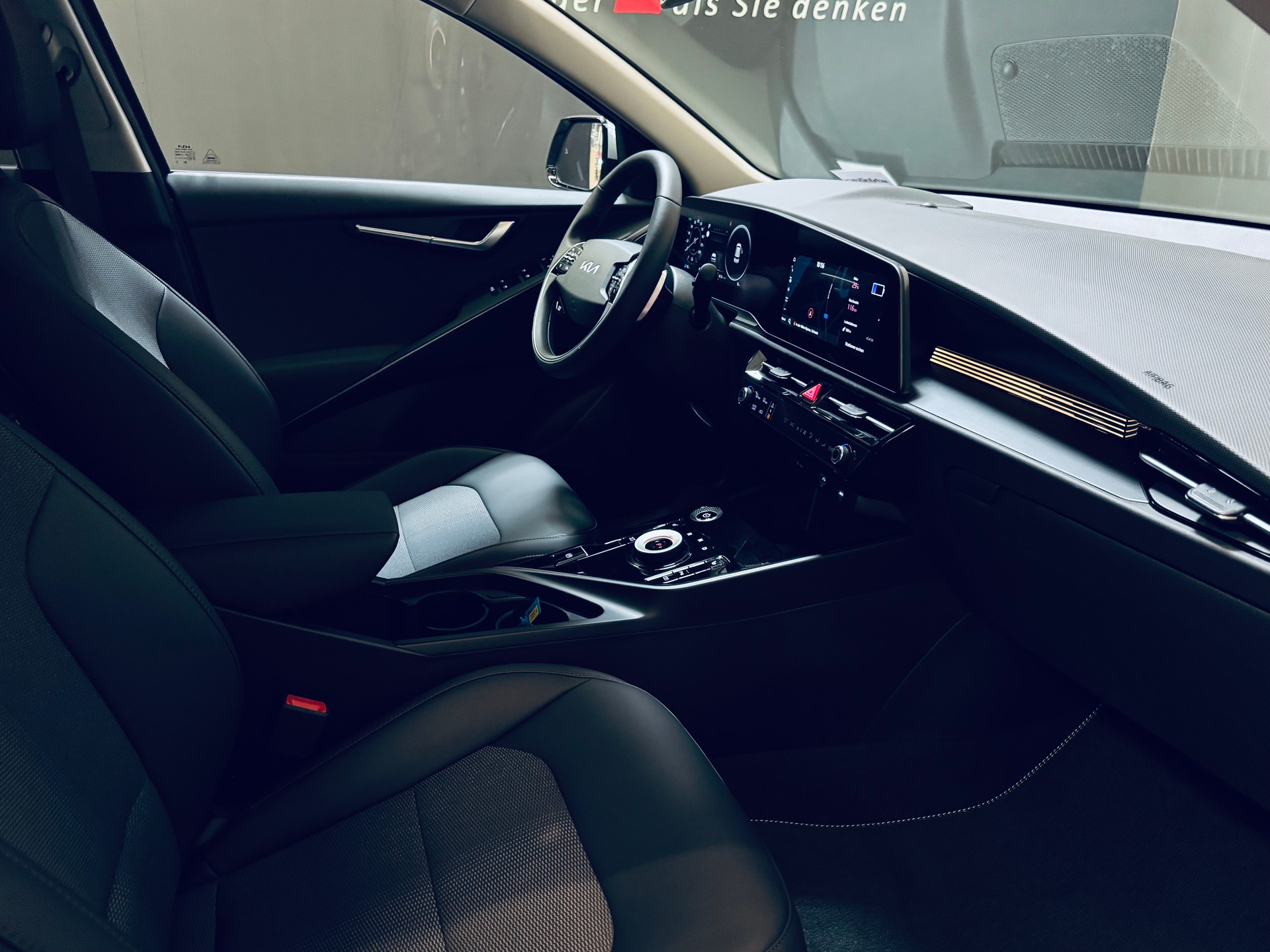 KIA Niro EV 64,8 kWh Business-image-16