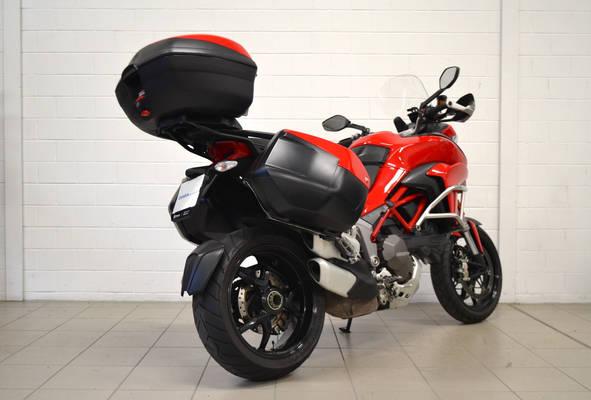 DUCATI Multistrada 1200 S-showroom-element-3