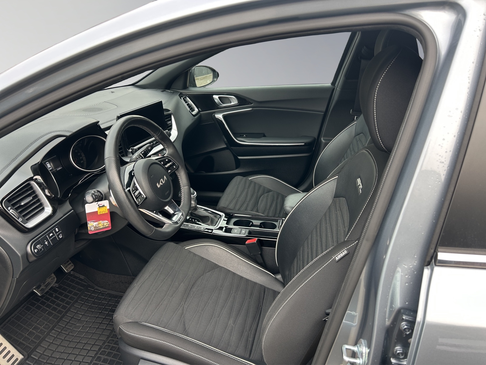 KIA Ceed SW 1.5 T-GDi GT-Line-image-8