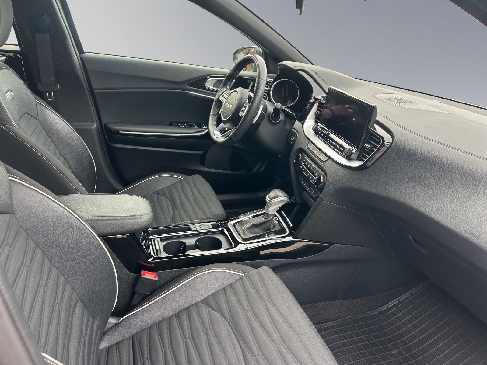 KIA Ceed SW 1.5 T-GDi GT-Line-image-14