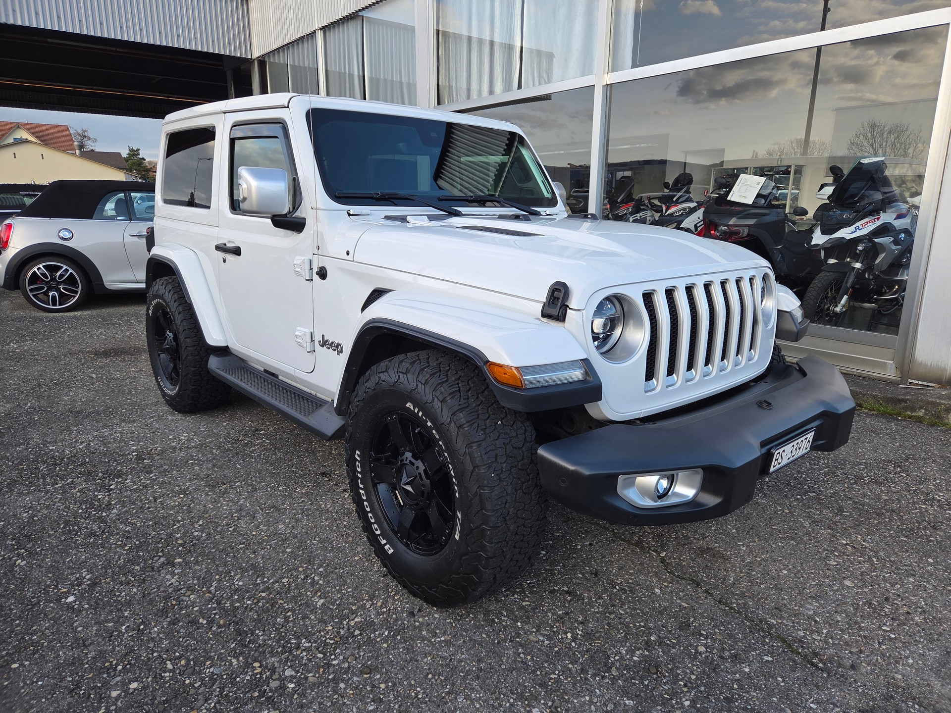 JEEP Wrangler 2.2MJ Sahara Automatic Overland-image-1