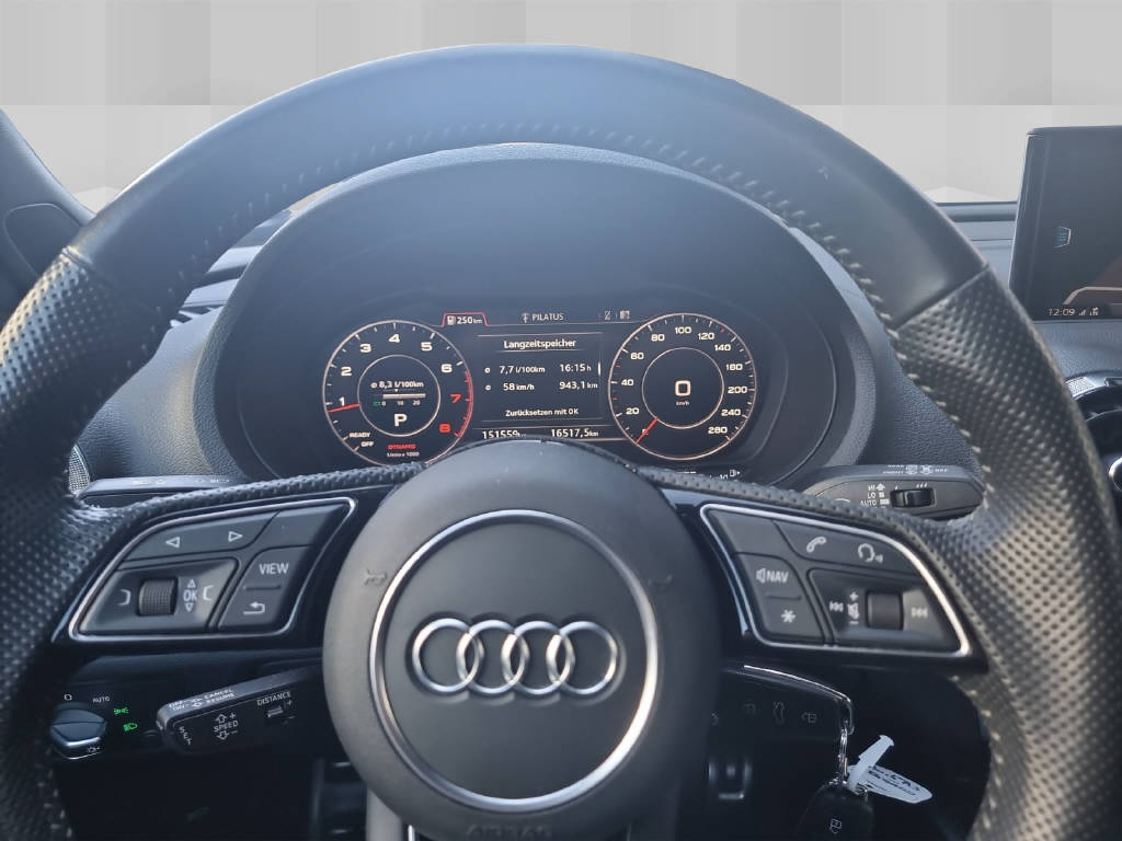 AUDI A3 Sportback 2.0 T FSI Sport qu. S-Tronic-image-9