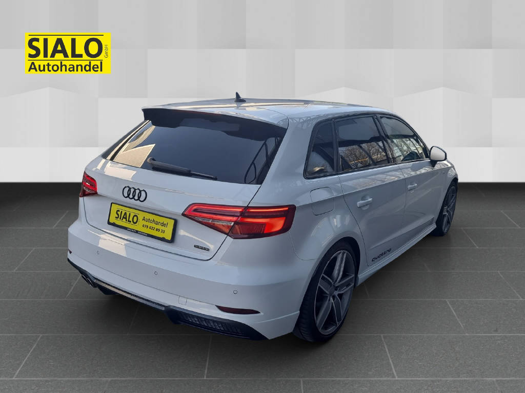 AUDI A3 Sportback 2.0 T FSI Sport qu. S-Tronic-image-5
