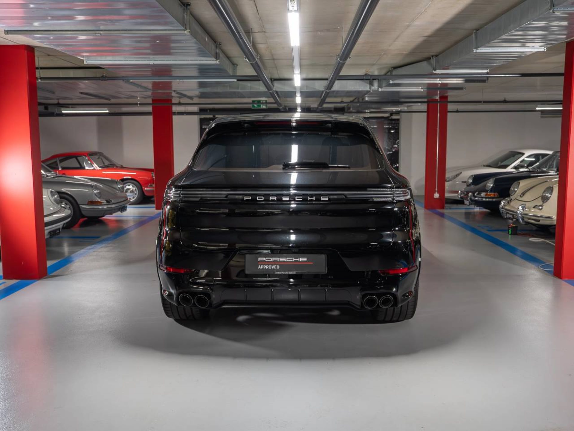 PORSCHE Cayenne S E-Hybrid (MY24)-image-6
