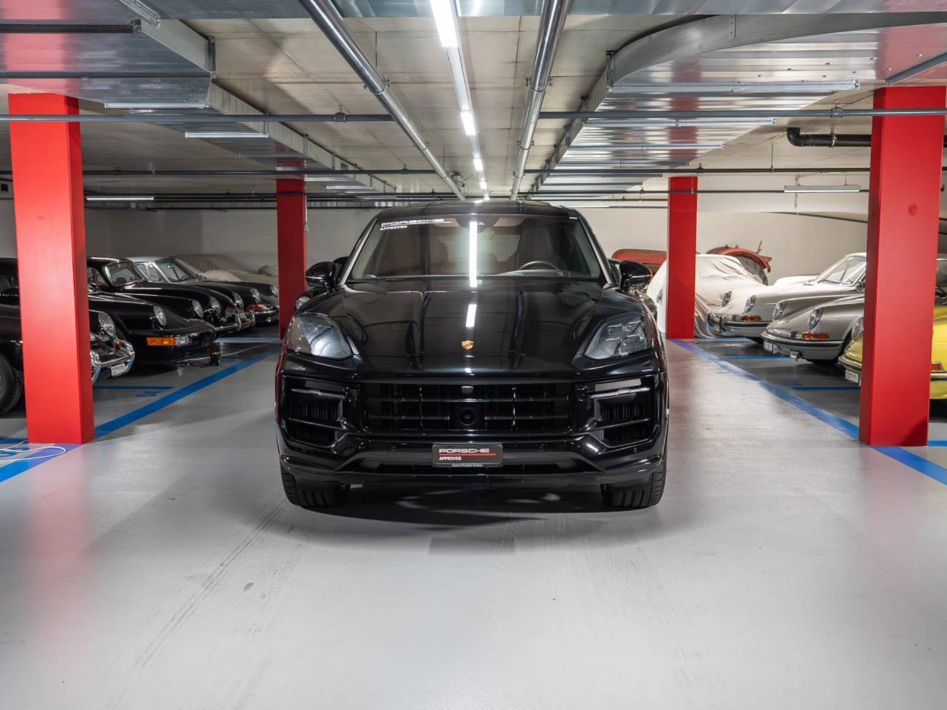 PORSCHE Cayenne S E-Hybrid (MY24)-showroom-element-1