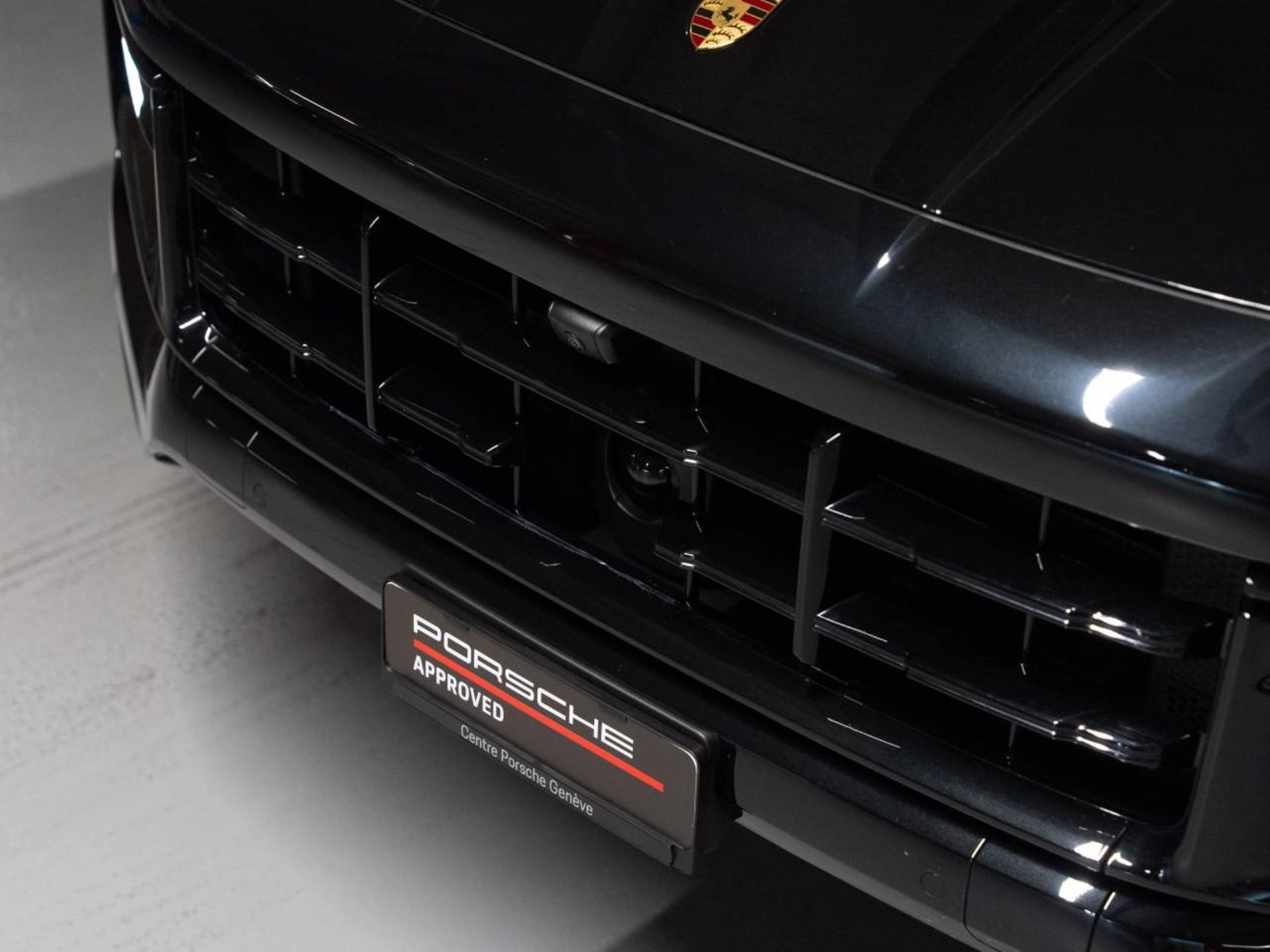 PORSCHE Cayenne S E-Hybrid (MY24)-image-22