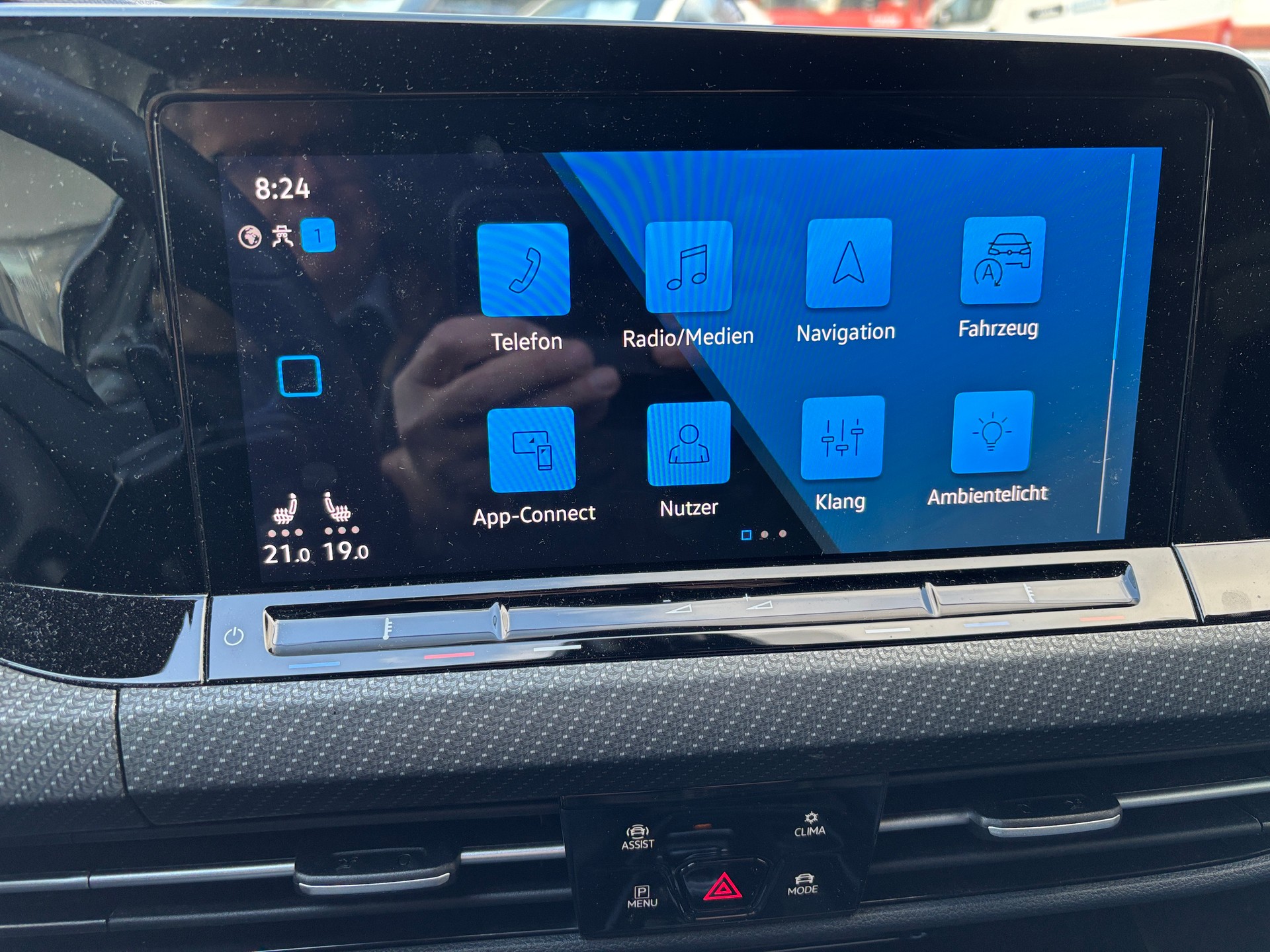 VW Golf 2.0 TSI R DSG 4Motion-image-9