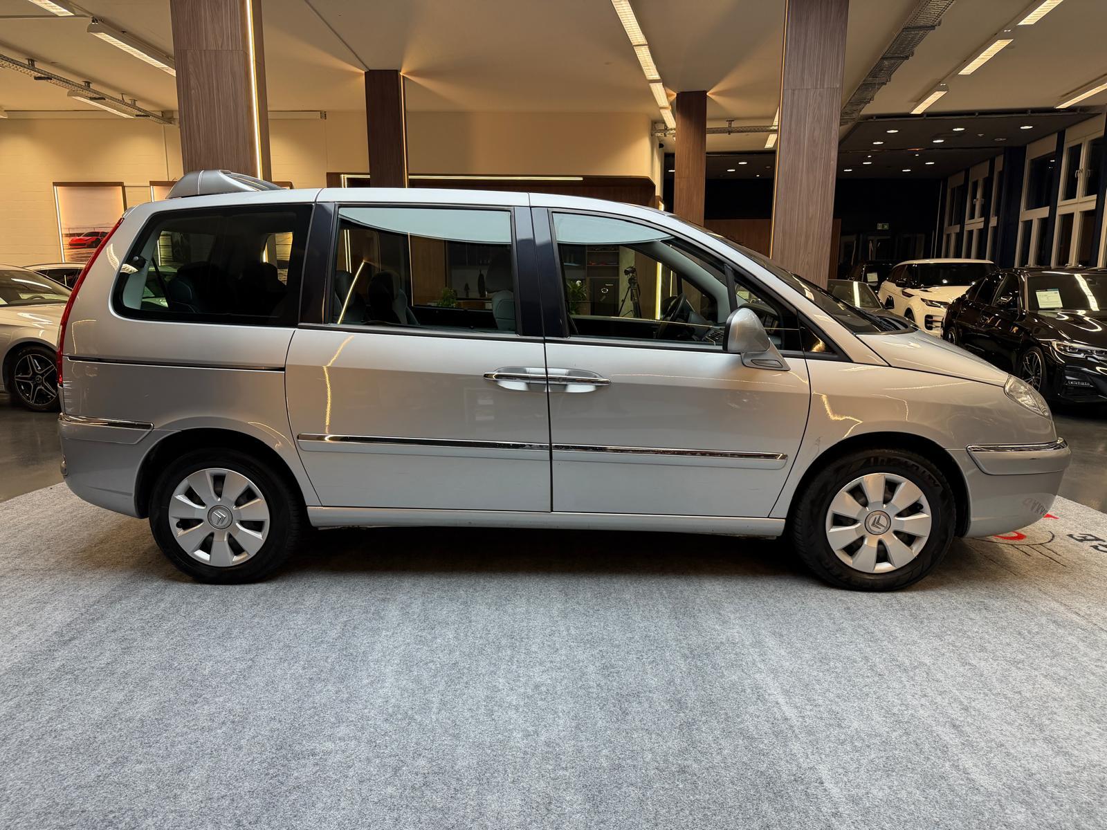 CITROEN C8 Minivan 2.0 16V HDi SX-image-7