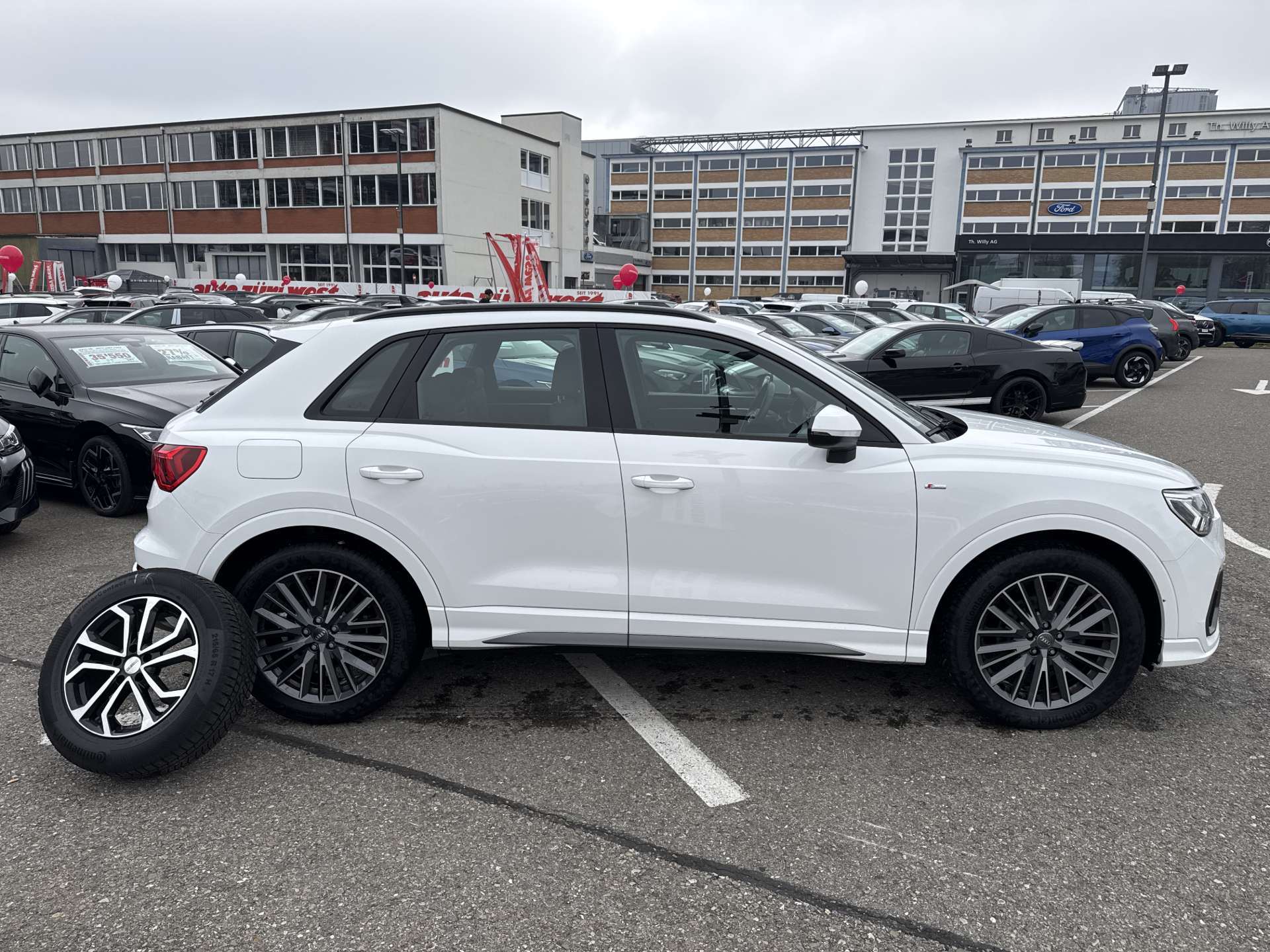 AUDI Q3 35 TDi S-Line S-Tronic Automat-image-10