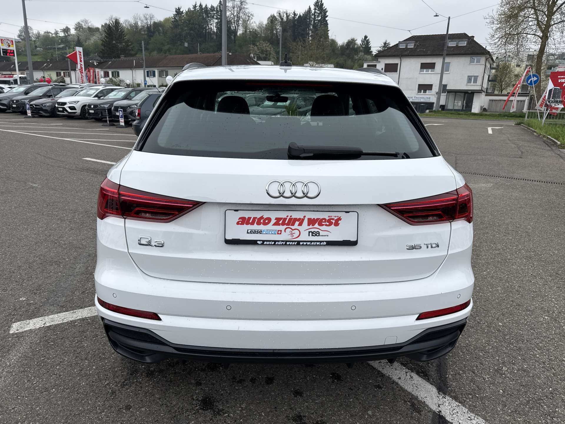 AUDI Q3 35 TDi S-Line S-Tronic Automat-image-14