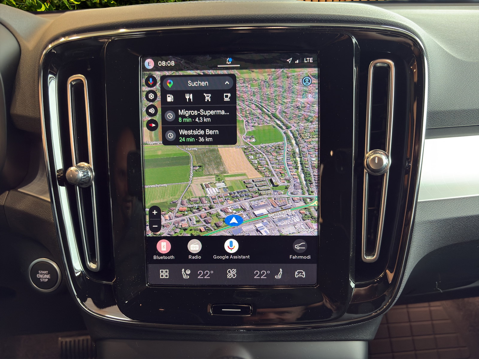 VOLVO XC40 2.0 B4 MH Ultra Dark-image-8