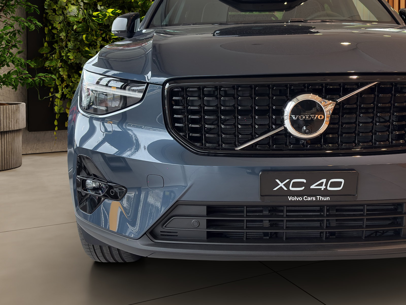 VOLVO XC40 2.0 B4 MH Ultra Dark-image-3
