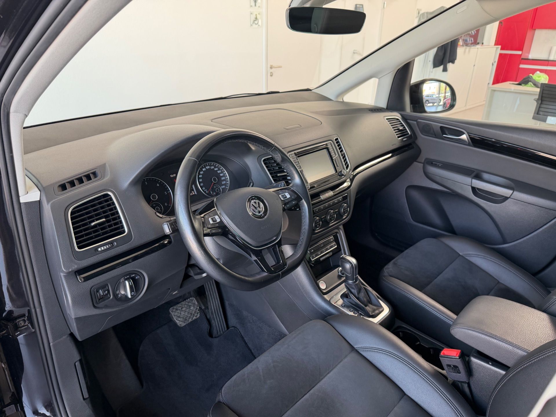 VW Sharan 2.0 TDI BMT Highline 4Motion DSG-image-8