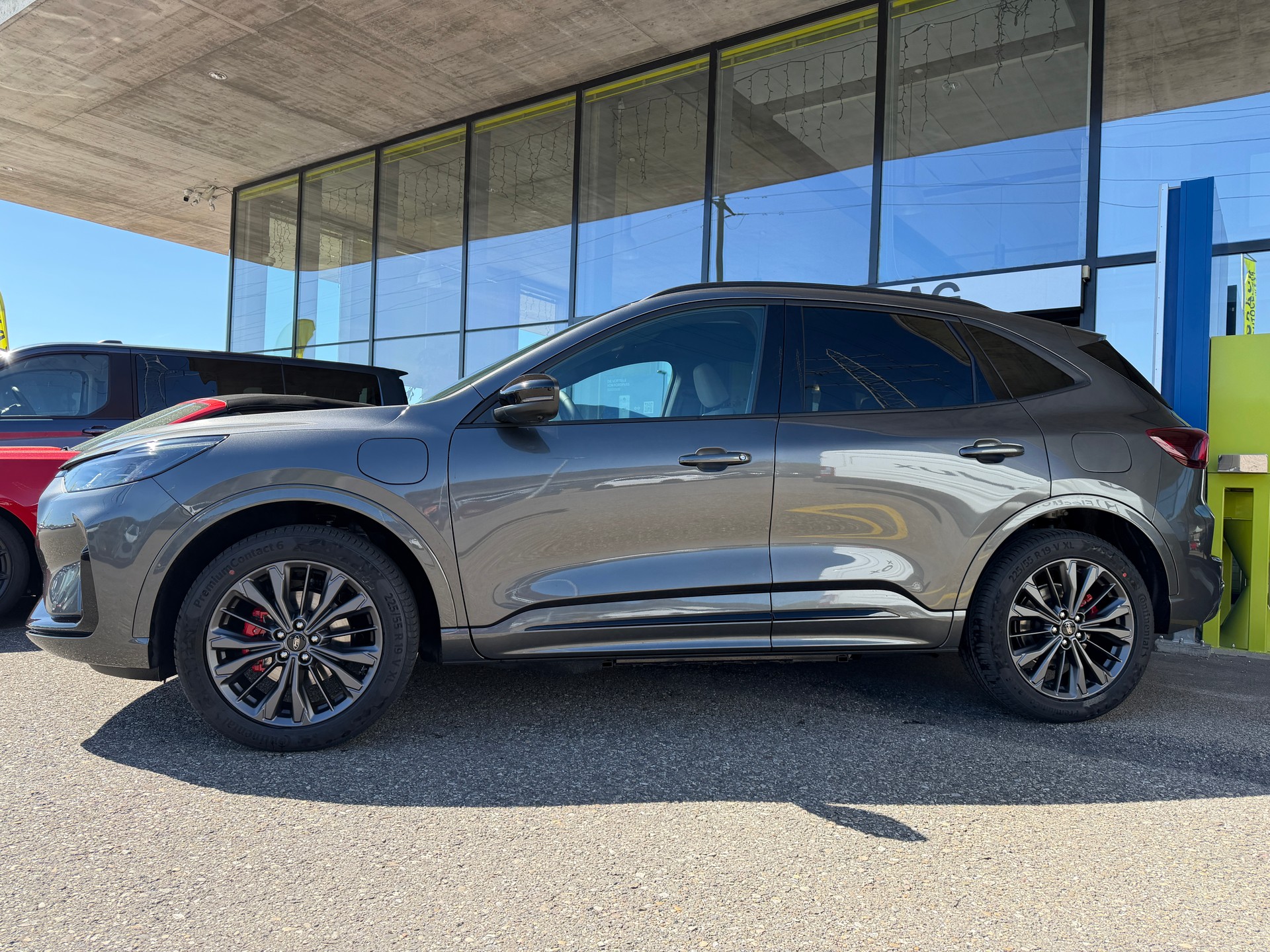 FORD Kuga 2.5 PHEV Sound Edition FWD-showroom-element-3