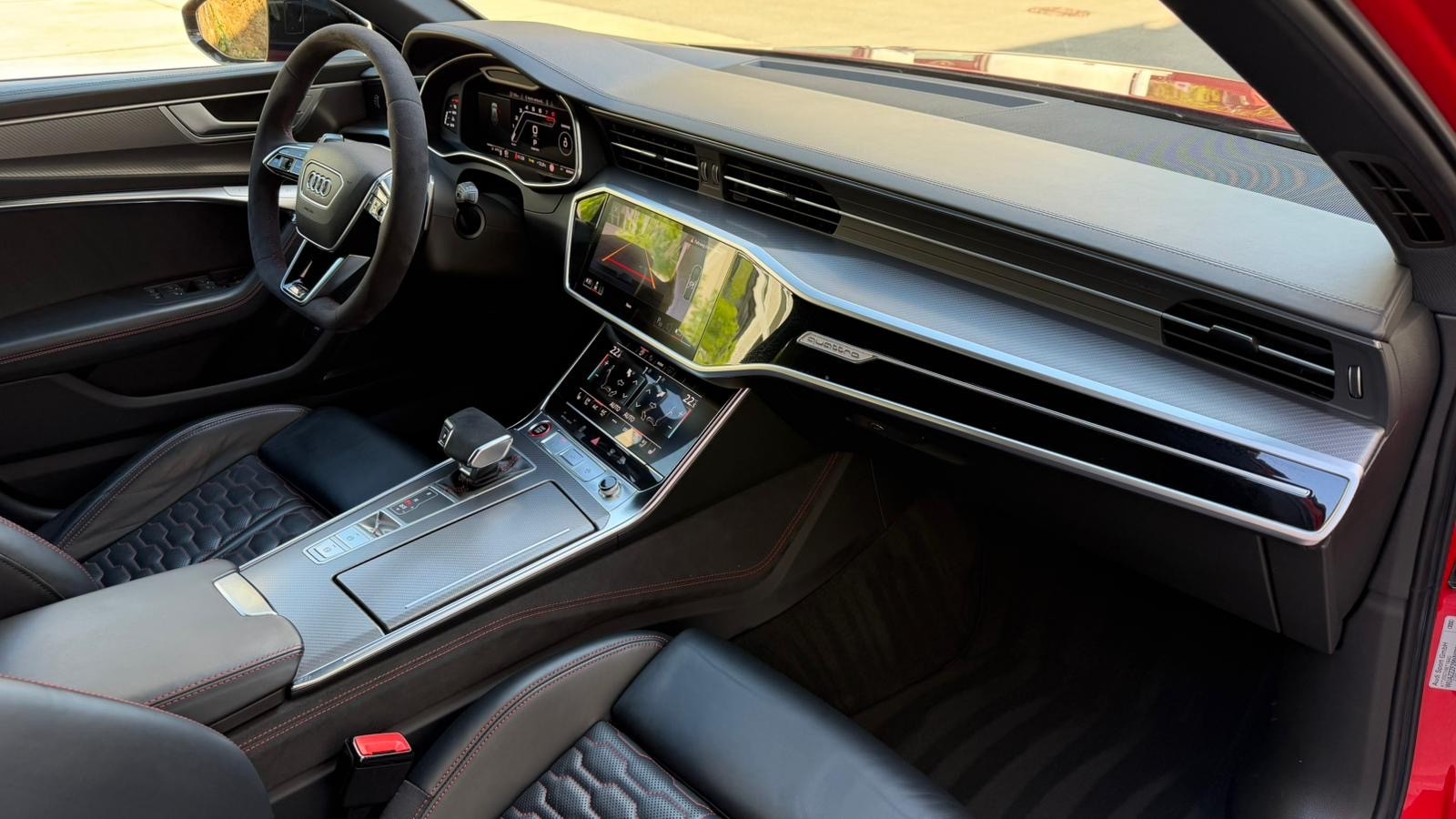 AUDI RS6 Avant 4.0 TFSI V8 quattro-image-12