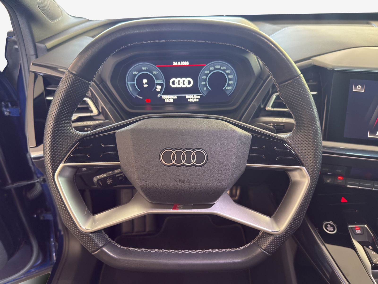 AUDI Q4 e-tron 40-image-10