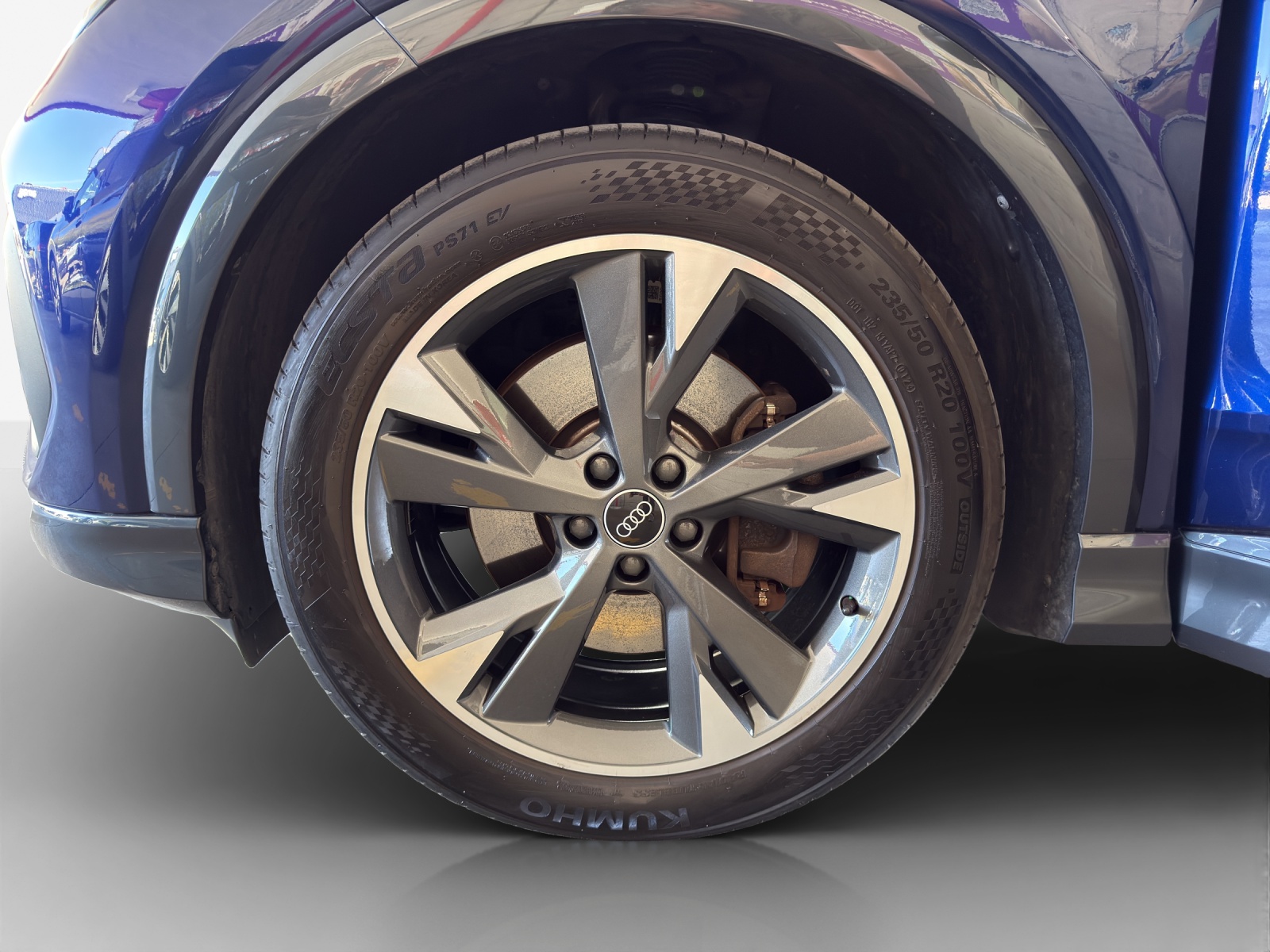 AUDI Q4 e-tron 40-image-16
