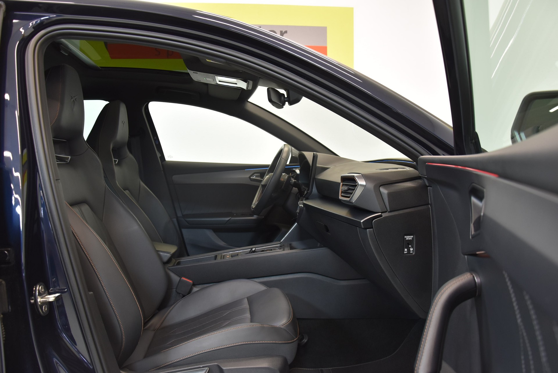 CUPRA LEON VZ 2.0 TSI DSG-image-3