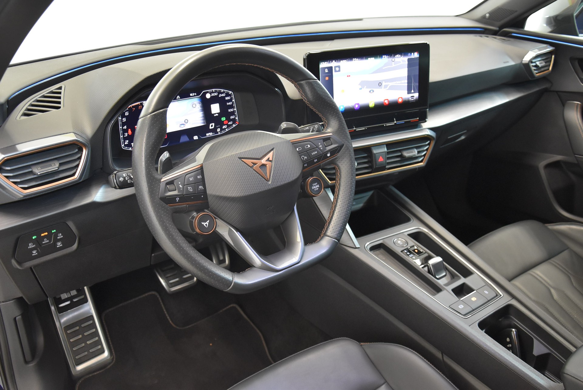 CUPRA LEON VZ 2.0 TSI DSG-image-2