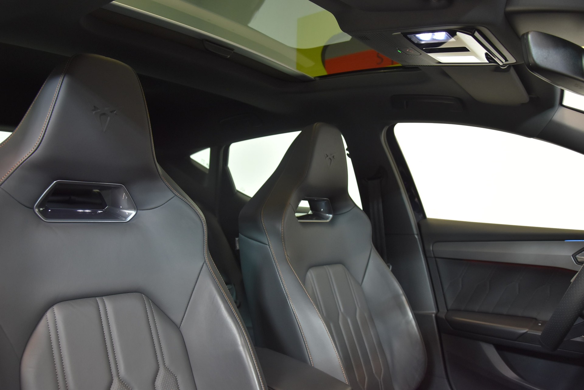CUPRA LEON VZ 2.0 TSI DSG-image-7