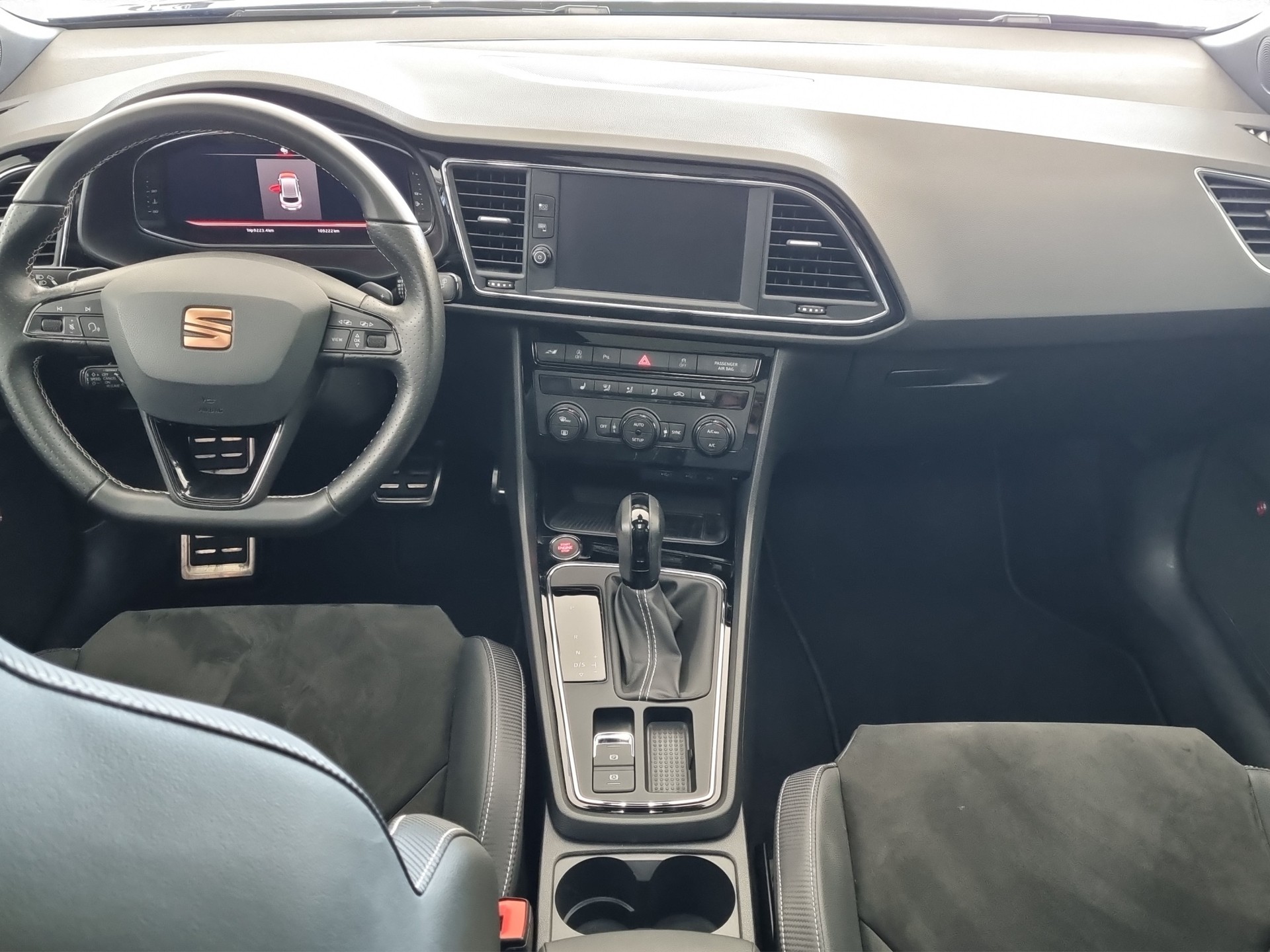 SEAT Leon ST 2.0 TSI 300 Cupra 4Drive DSG-image-7