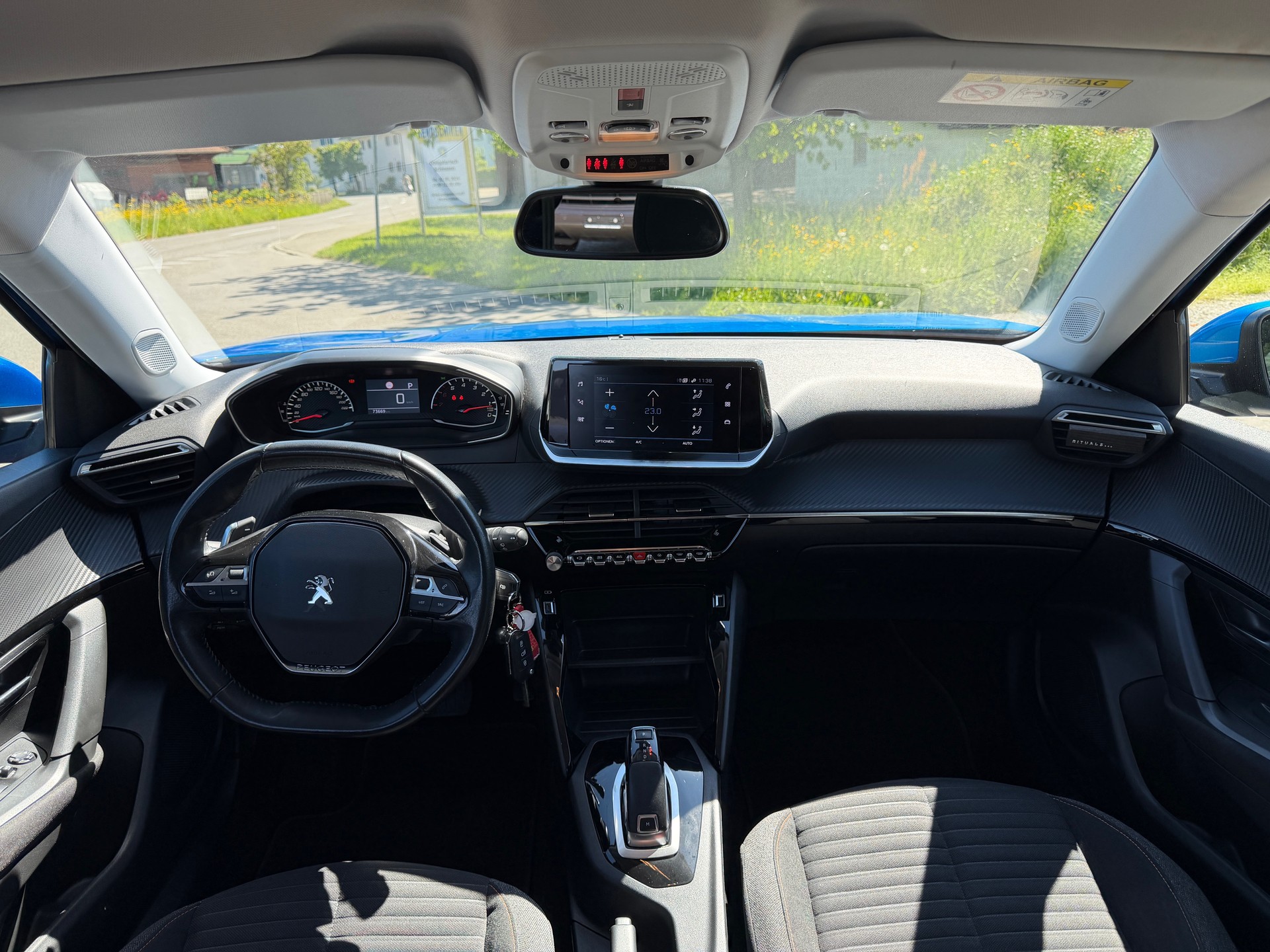 PEUGEOT 2008 1.2 PureTech Active Pack EAT8-image-6