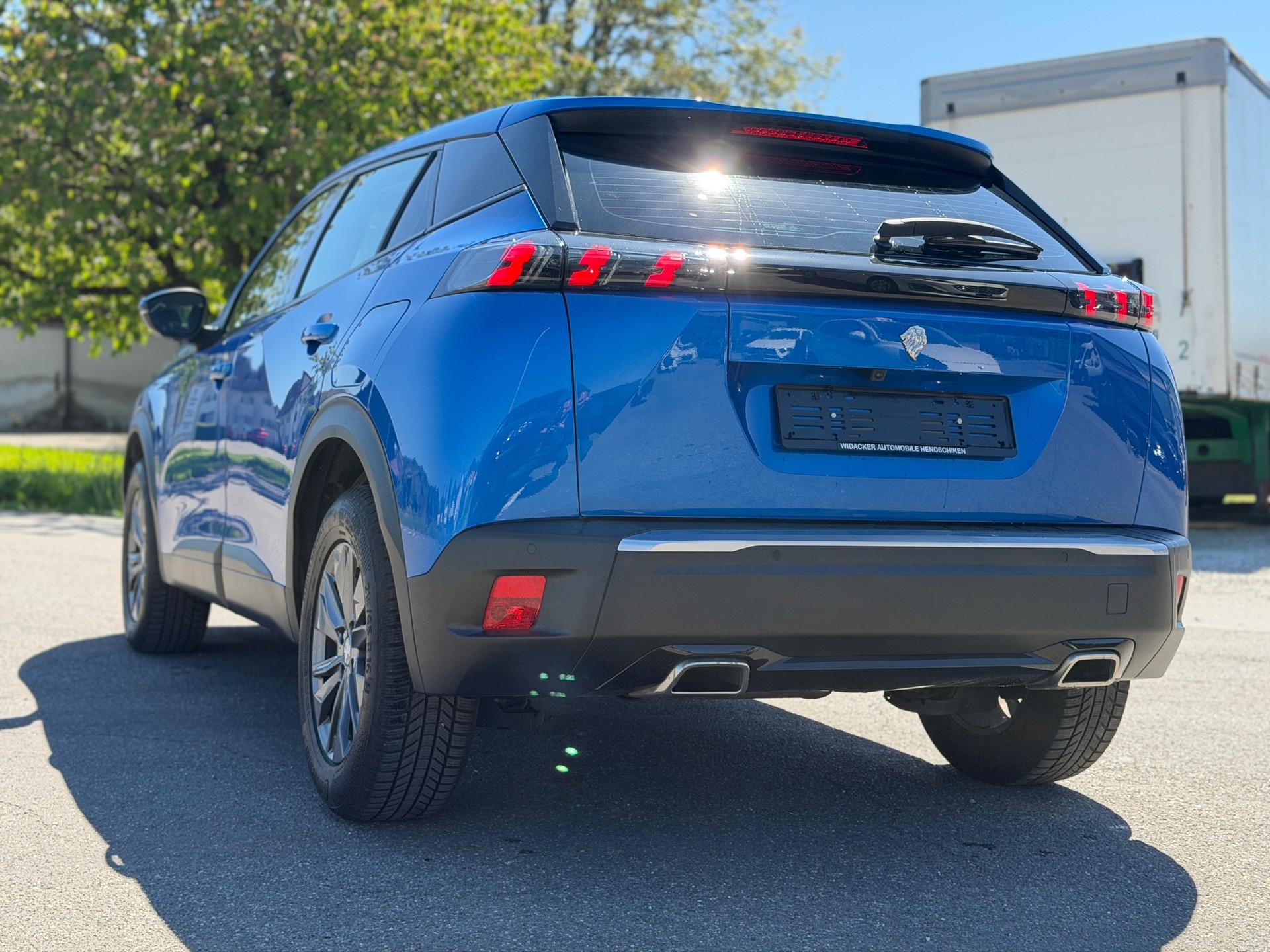PEUGEOT 2008 1.2 PureTech Active Pack EAT8-image-5
