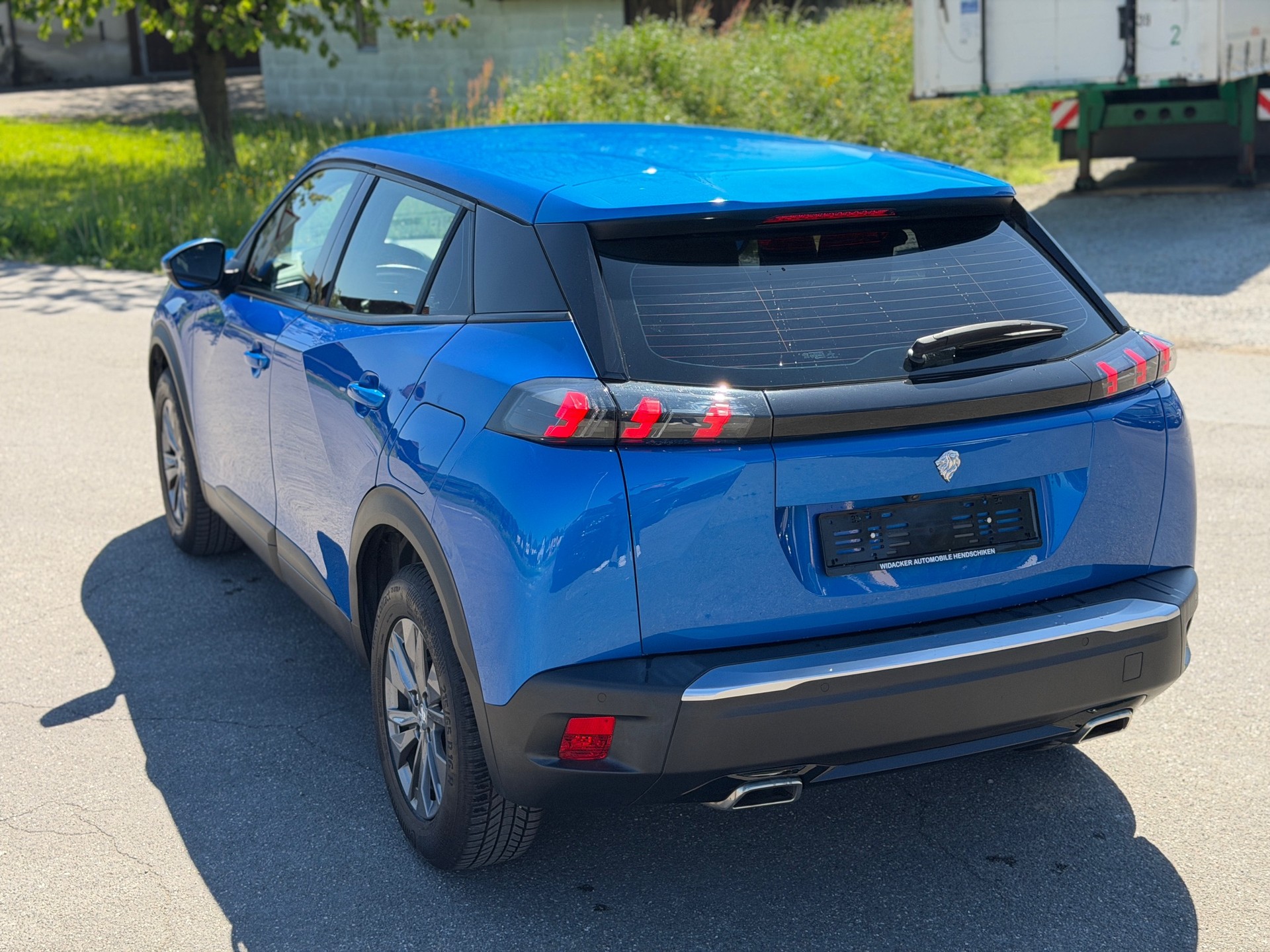 PEUGEOT 2008 1.2 PureTech Active Pack EAT8-image-15