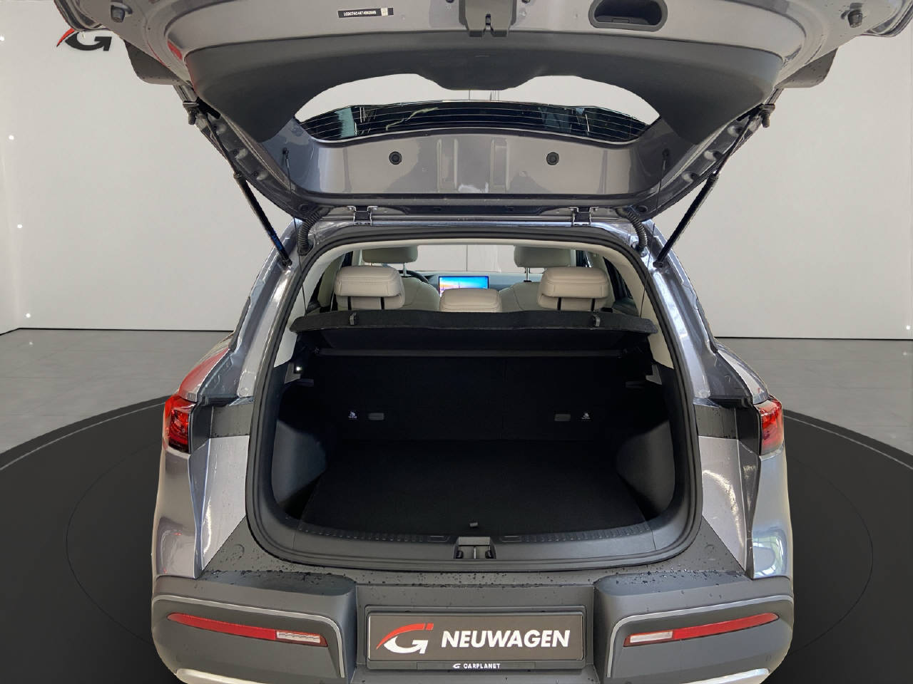 BYD Atto 2 DM-i Boost CH FAHRZEUG-image-11