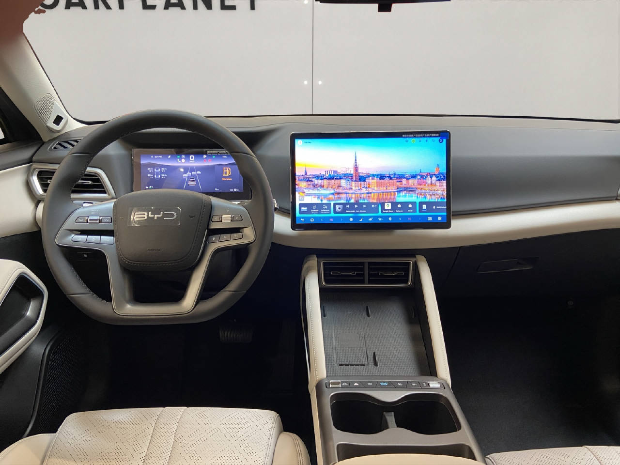 BYD Atto 2 DM-i Boost CH FAHRZEUG-image-5