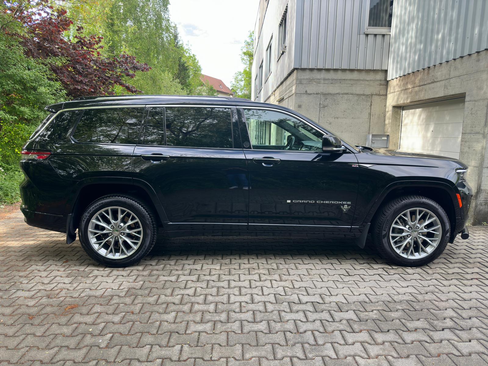 JEEP Grand Cherokee 5.7 V8 Hemi Overland Limited Edition-image-5