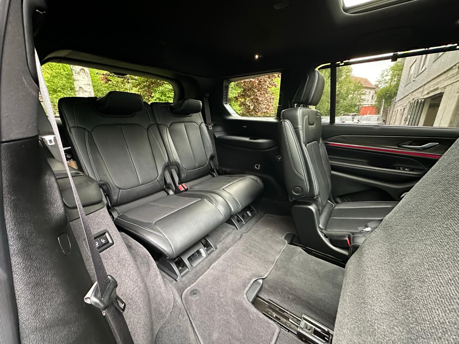 JEEP Grand Cherokee 5.7 V8 Hemi Overland Limited Edition-image-18