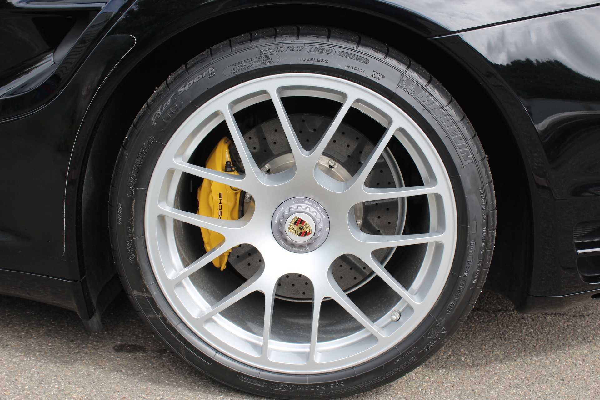 PORSCHE 911 Cabrio Turbo S PDK-image-13