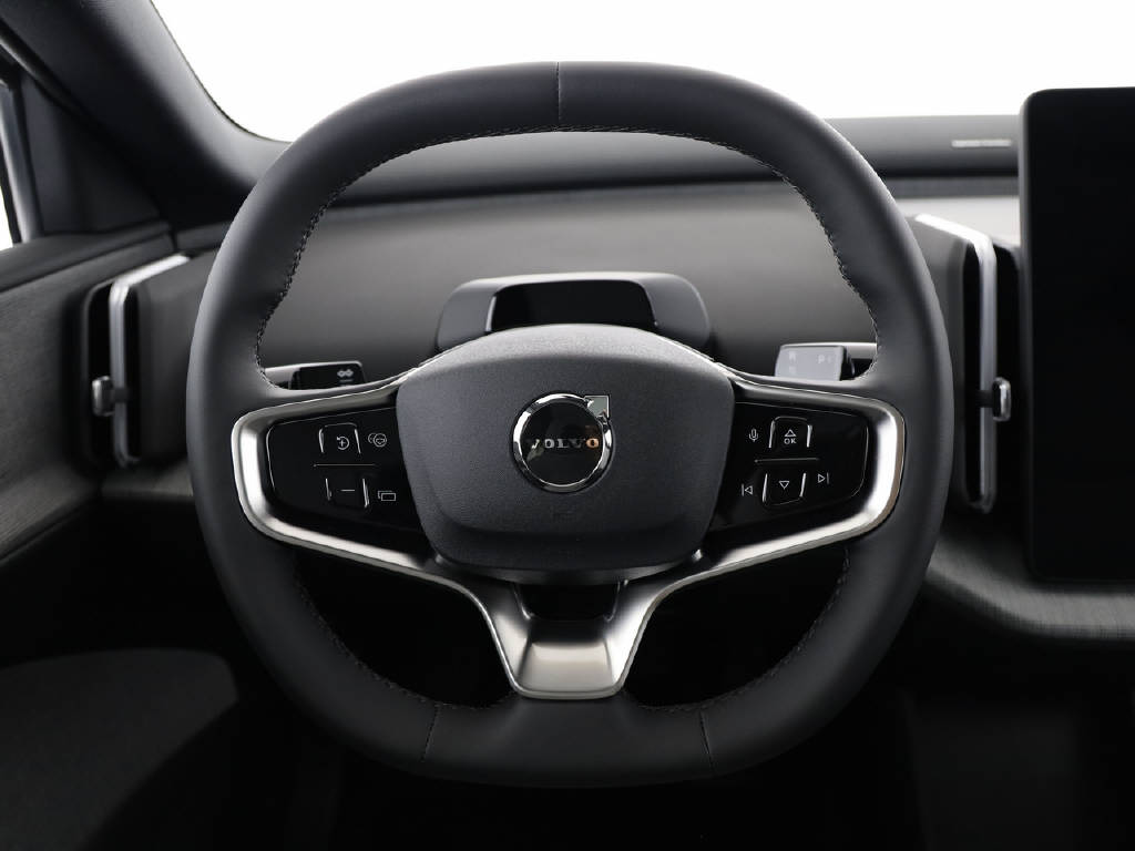 VOLVO EX 30 P5 Longe Range Ultra-image-19