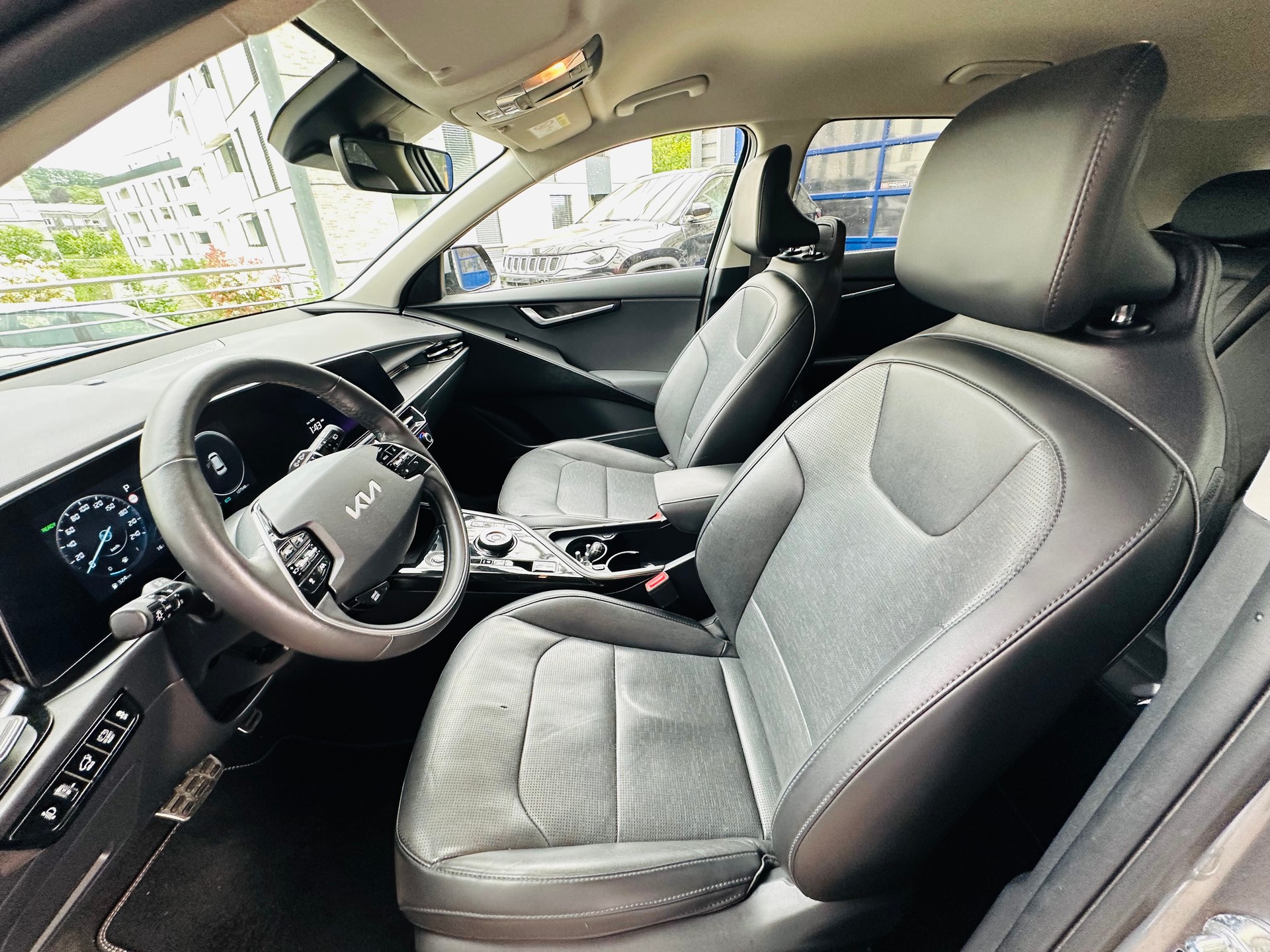 KIA Niro 1.6GDi Hybrid DCT Style-image-10
