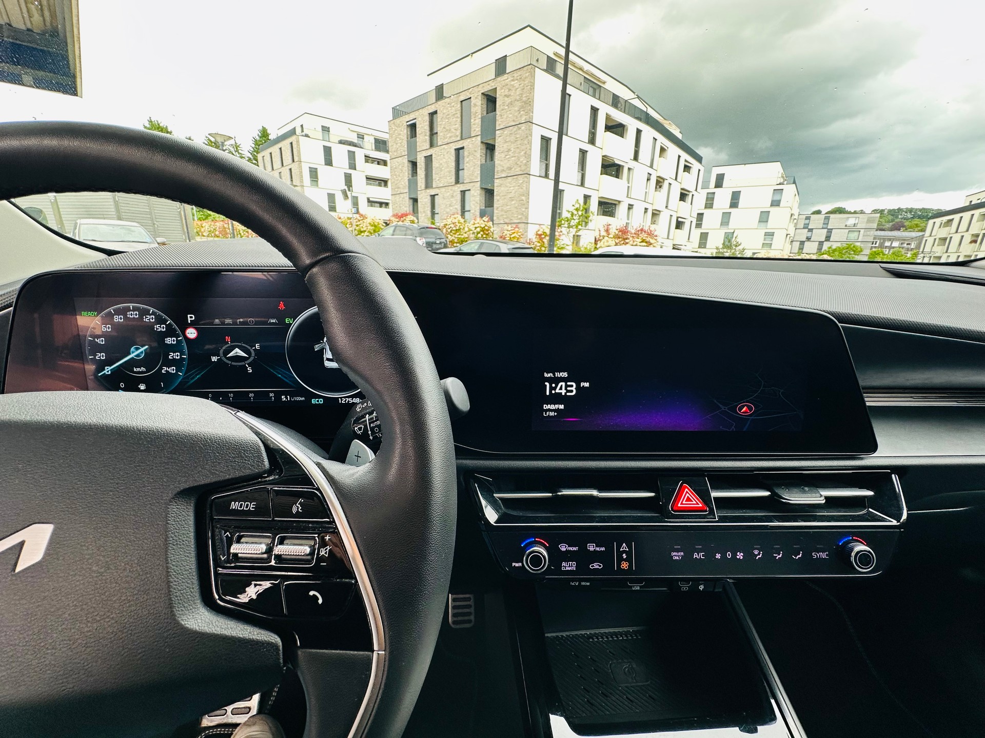 KIA Niro 1.6GDi Hybrid DCT Style-image-8