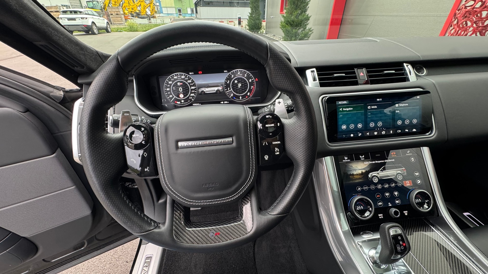 LAND ROVER Range Rover Sport 5.0 V8 S/C SVR Automatic-image-15