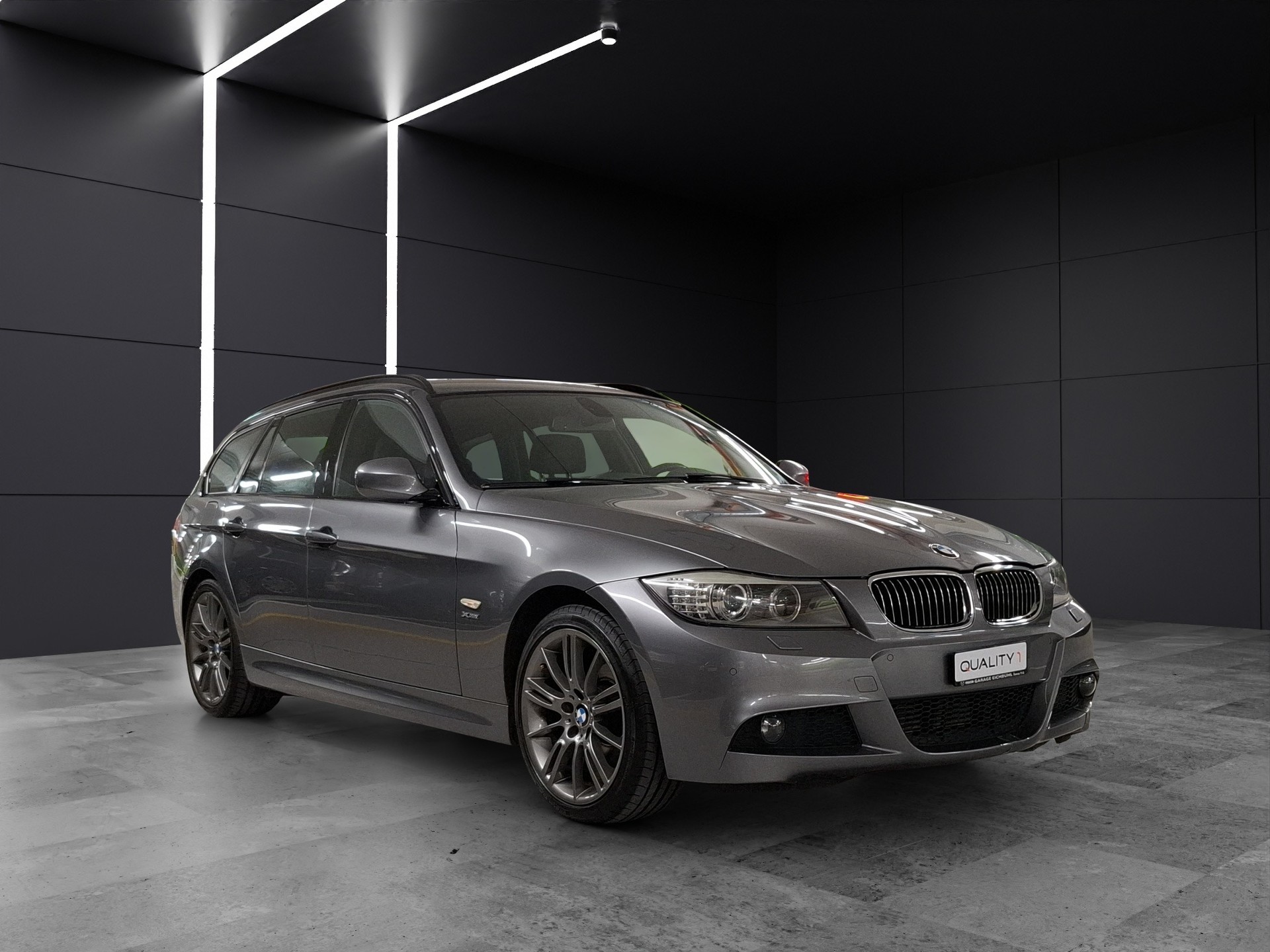BMW 320d xDrive Touring Dynamic Edition Steptronic-image-2