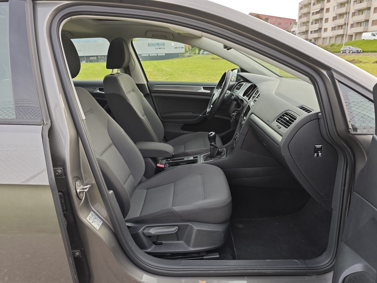 VW Golf 1.2 TSI Comfortline-image-16