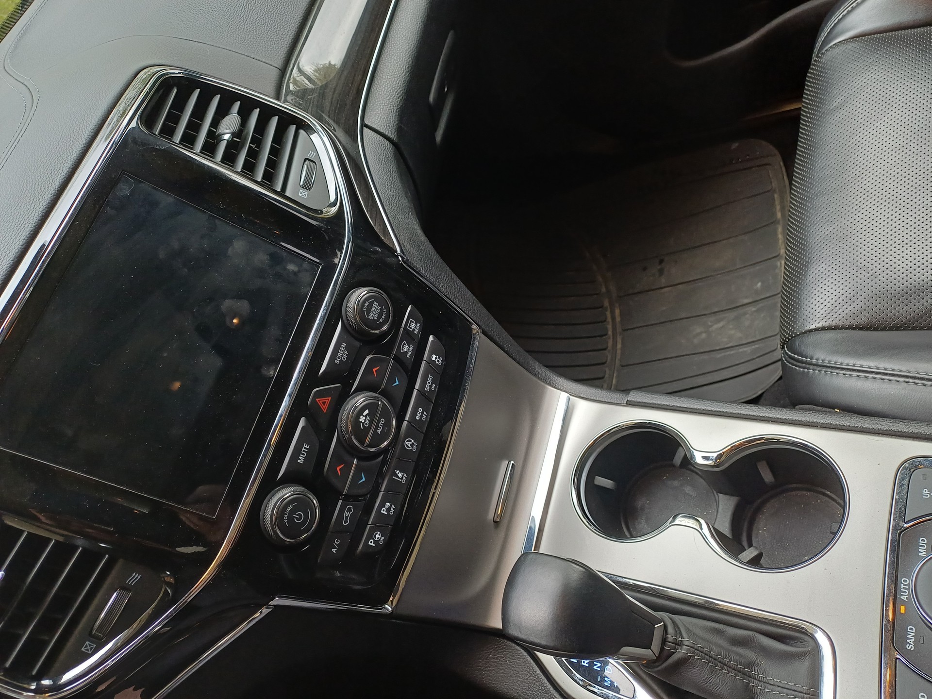 JEEP Grand Cherokee 3.0 CRD Overland Automatic-image-11