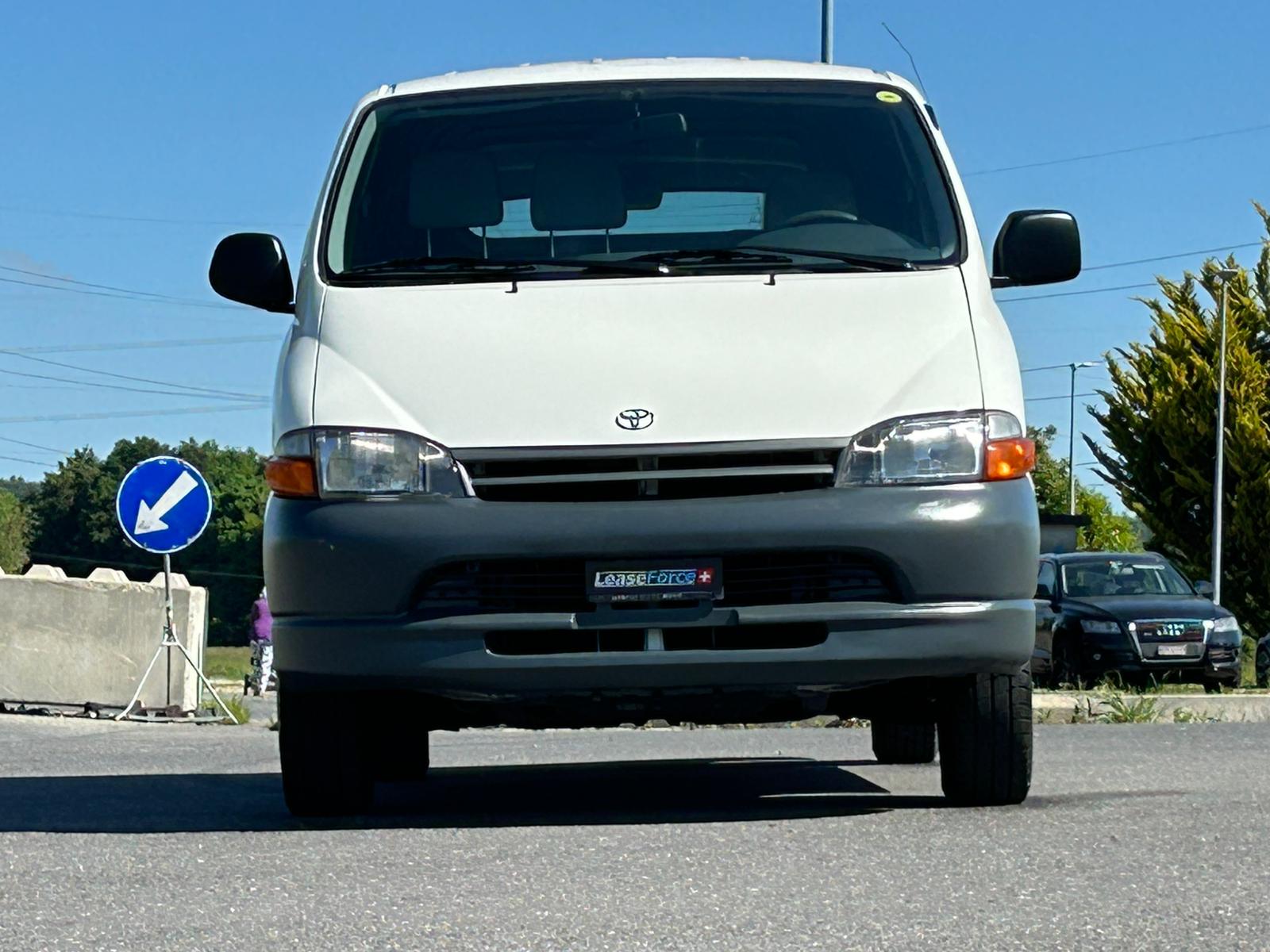 TOYOTA Hiace 2.7 Van A-image-5