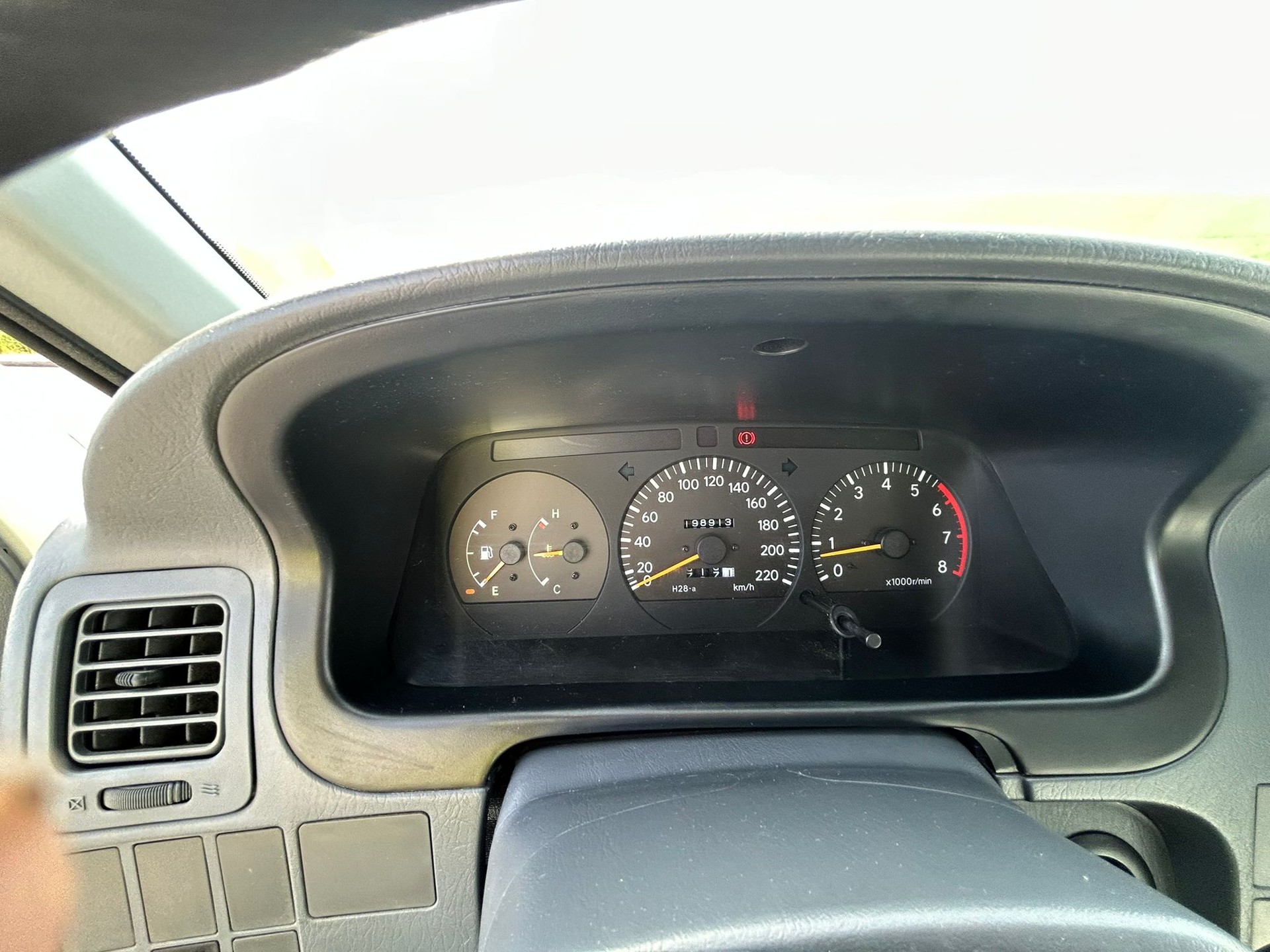 TOYOTA Hiace 2.7 Van A-image-28