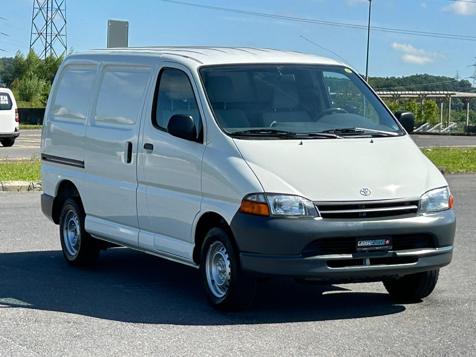 TOYOTA Hiace 2.7 Van A-image-7