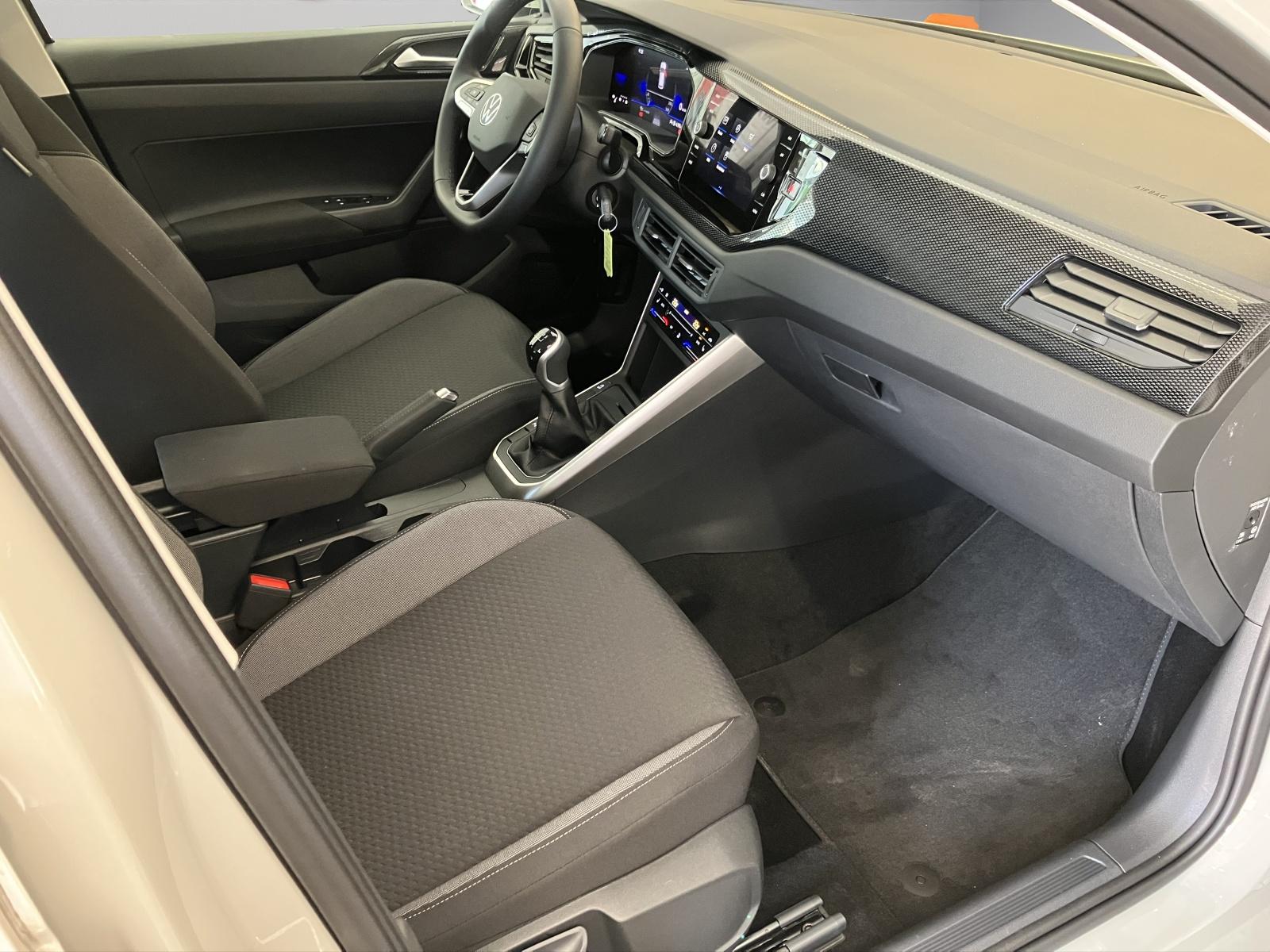 VW Polo 1.0 TSI Life-image-10
