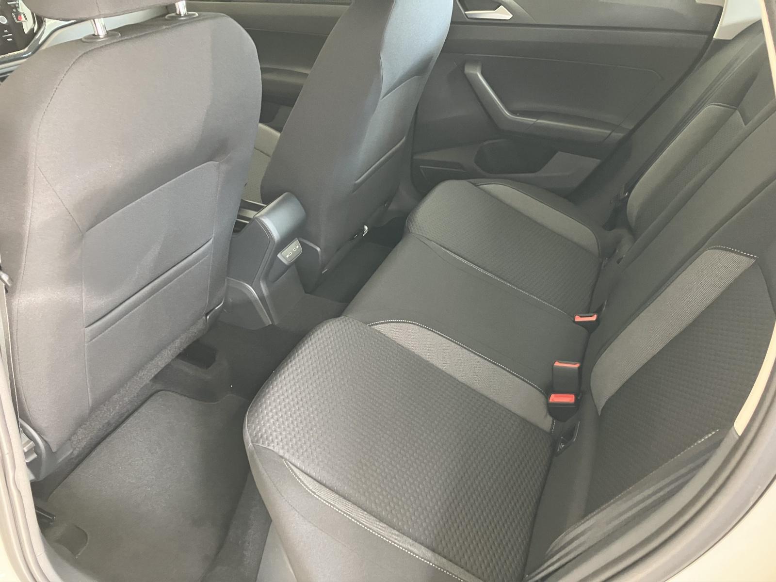 VW Polo 1.0 TSI Life-image-8
