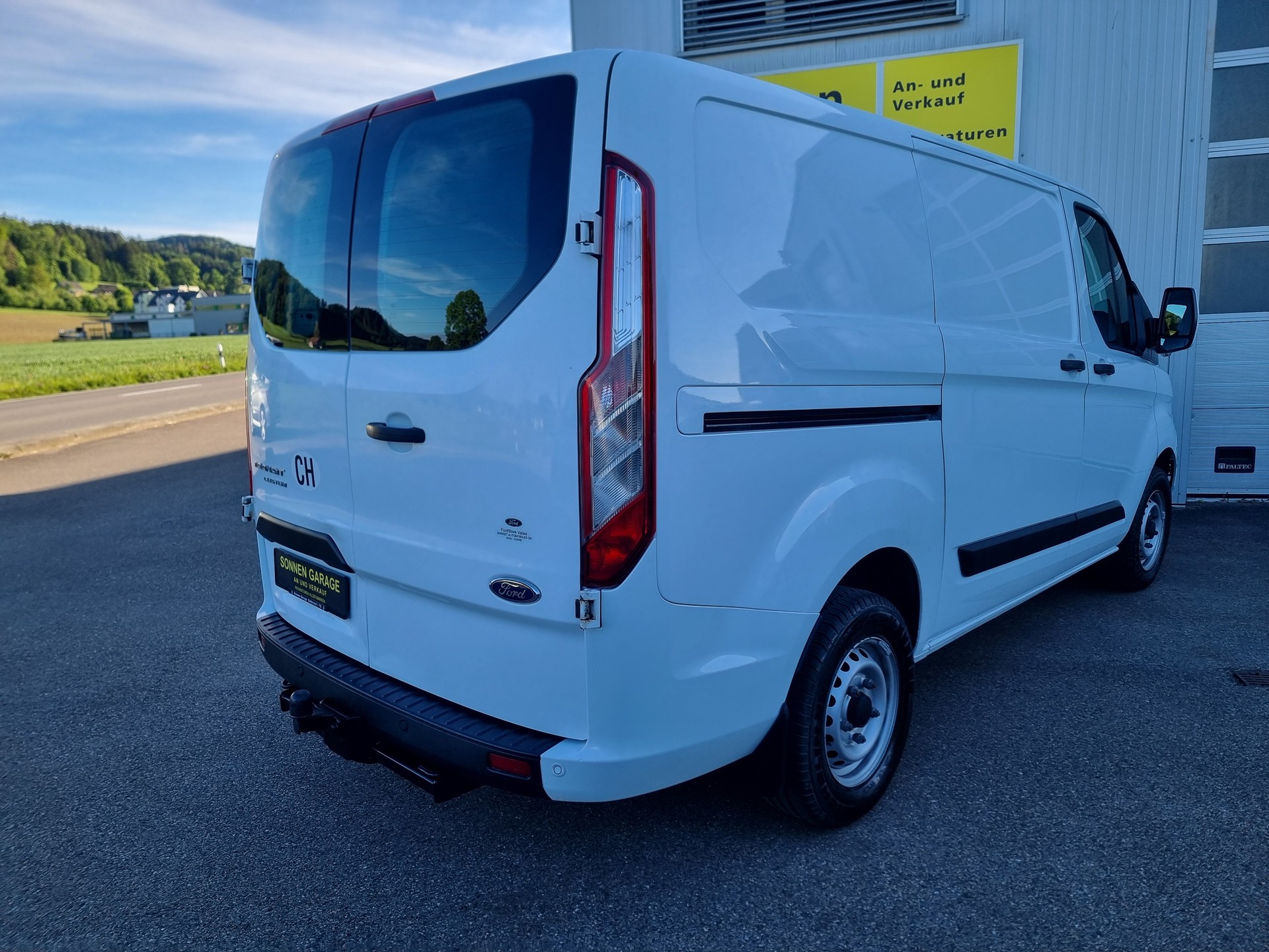 FORD Transit Custom Van 280 L1H1 Trend-image-8