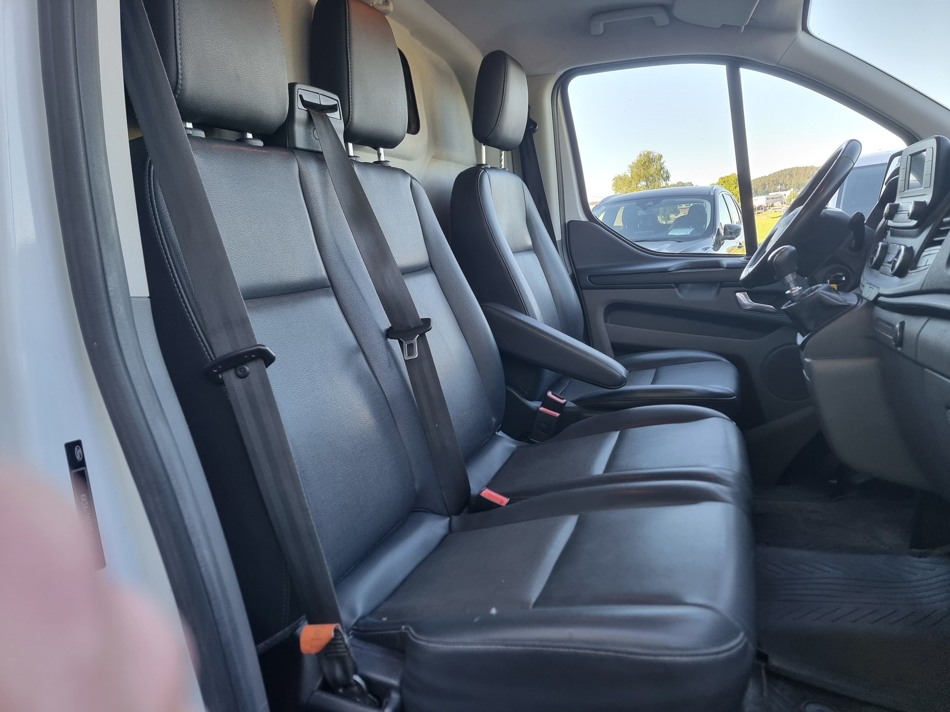 FORD Transit Custom Van 280 L1H1 Trend-image-6